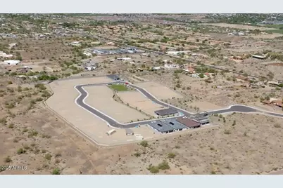 10218 S 21st Drive, Phoenix, AZ 85041 - Photo 34