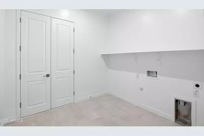 10218 S 21st Drive, Phoenix, AZ 85041 - Photo 24