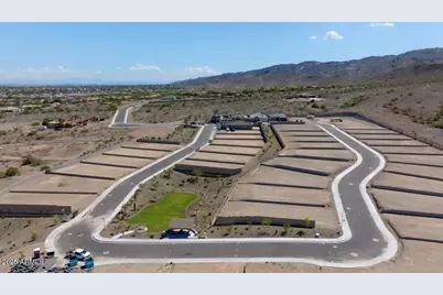 10218 S 21st Drive, Phoenix, AZ 85041 - Photo 38