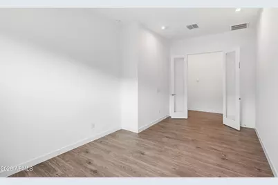 10218 S 21st Drive, Phoenix, AZ 85041 - Photo 18