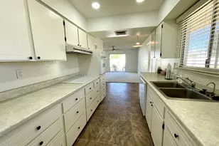 17889 N 99th Dr, Sun City, AZ 85373 - Photo 6
