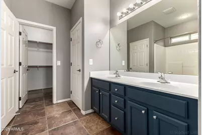 15820 N 164th Lane, Surprise, AZ 85388 - Photo 12