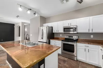 15820 N 164th Lane, Surprise, AZ 85388 - Photo 4