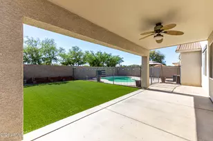 15820 N 164th Ln, Surprise, AZ 85388 - Photo 8