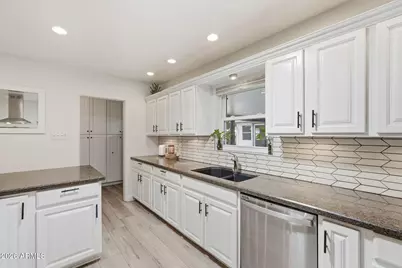 8001 N 5th Avenue, Phoenix, AZ 85021 - Photo 6