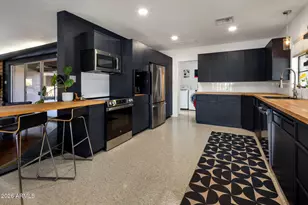 1630 E Solano Dr, Phoenix, AZ 85016 - Photo 14