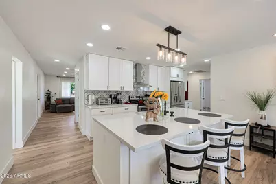 8117 E Osborn Road, Scottsdale, AZ 85251 - Photo 12