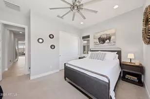 2831 E Robin Ln, Phoenix, AZ 85050 - Photo 40