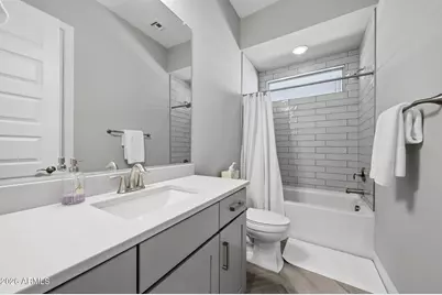 2831 E Robin Lane, Phoenix, AZ 85050 - Photo 38