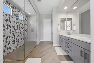 2831 E Robin Ln, Phoenix, AZ 85050 - Photo 32