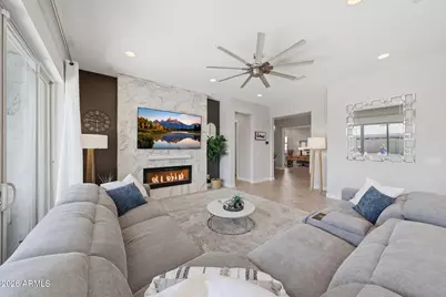 2831 E Robin Lane, Phoenix, AZ 85050 - Photo 12