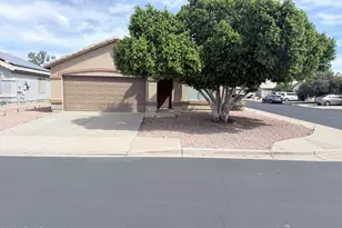15902 W Elm St, Surprise, AZ 85374 - Photo 2