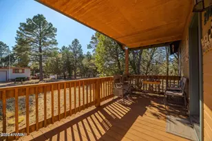 2086 Pinewood Dr, Overgaard, AZ 85933 - Photo 6