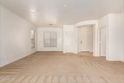 513 W Beautiful Lane, Phoenix, AZ 85041 - Photo 6