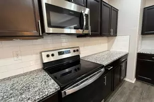 3019 W Jessica Ln, Phoenix, AZ 85041 - Photo 6