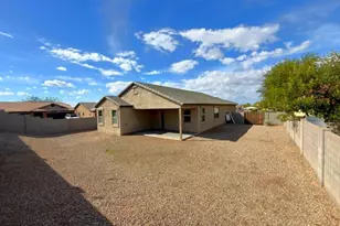 3019 W Jessica Ln, Phoenix, AZ 85041 - Photo 16