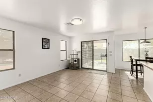 15286 W Smokey Dr, Surprise, AZ 85374 - Photo 10