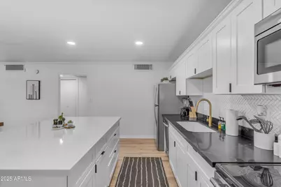 6943 E Granada Road, Scottsdale, AZ 85257 - Photo 6