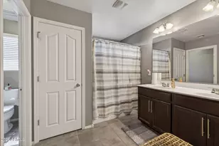 921 S Swallow Ln, Gilbert, AZ 85296 - Photo 22