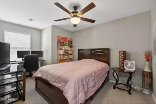 921 S Swallow Ln, Gilbert, AZ 85296 - Photo 24