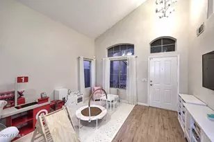 10382 E Hillery Dr, Scottsdale, AZ 85255 - Photo 8