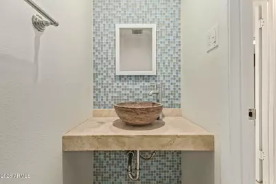 8625 E Osborn Road, Scottsdale, AZ 85251 - Photo 18