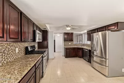 8625 E Osborn Road, Scottsdale, AZ 85251 - Photo 14