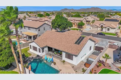 7965 W Robin Lane, Peoria, AZ 85383 - Photo 6