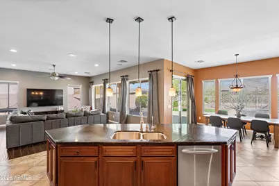 19210 W Oregon Avenue, Litchfield Park, AZ 85340 - Photo 2