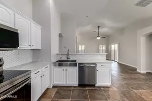 2682 E Silversmith Trail, San Tan Valley, AZ 85143 - Photo 10