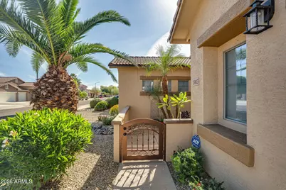 13803 W Watson Lane, Surprise, AZ 85379 - Photo 6