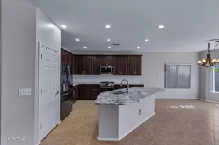 13803 W Watson Ln, Surprise, AZ 85379 - Photo 22