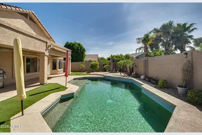 13803 W Watson Lane, Surprise, AZ 85379 - Photo 54