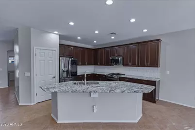 13803 W Watson Lane, Surprise, AZ 85379 - Photo 18