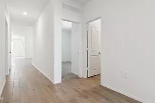 25116 N 184th Ln, Wittmann, AZ 85361 - Photo 8