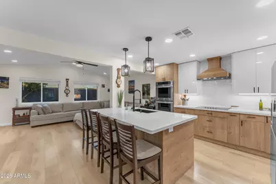 3046 E Glade Avenue, Mesa, AZ 85204 - Photo 2