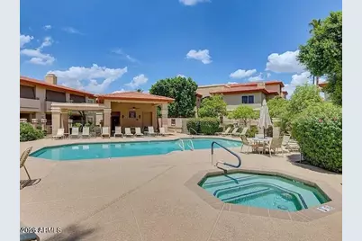 10232 N 12th Court #Unit 2, Phoenix, AZ 85020 - Photo 16