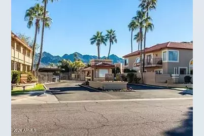 10232 N 12th Court #Unit 2, Phoenix, AZ 85020 - Photo 18