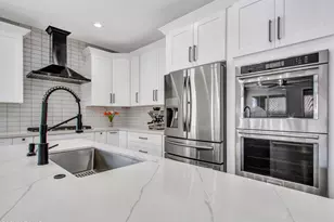 41017 N Prestancia Dr, Anthem, AZ 85086 - Photo 6