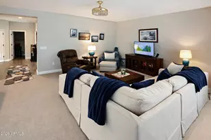 2425 W Bronco Butte Trl, Phoenix, AZ 85085 - Photo 10