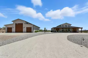 37827 S Gods Country Rd, Wickenburg, AZ 85390 - Photo 10