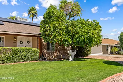 2814 E Sierra Street, Phoenix, AZ 85028 - Photo 2