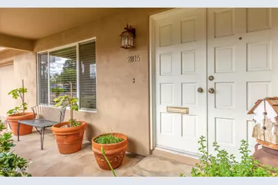 2814 E Sierra Street, Phoenix, AZ 85028 - Photo 2