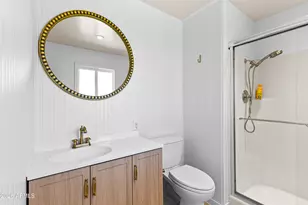 2814 E Sierra St, Phoenix, AZ 85028 - Photo 16