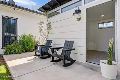 4528 N 39th Place, Phoenix, AZ 85018 - Photo 4