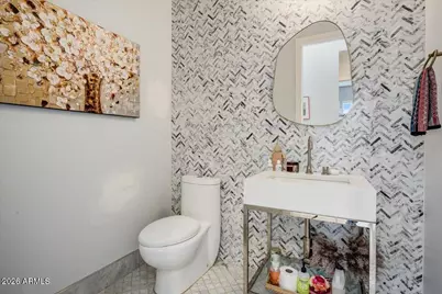 4528 N 39th Place, Phoenix, AZ 85018 - Photo 22