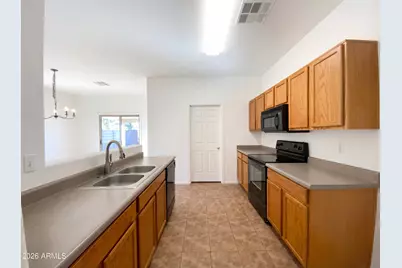 5882 E Sunrise Circle, Florence, AZ 85132 - Photo 2