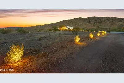 2449 W Sunrise Drive, Phoenix, AZ 85041 - Photo 2