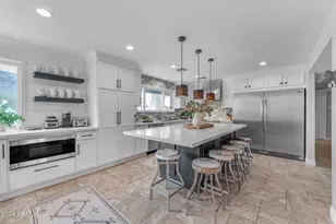 2449 W Sunrise Dr, Phoenix, AZ 85041 - Photo 8