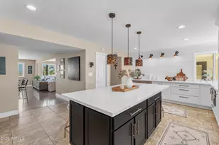 2449 W Sunrise Dr, Phoenix, AZ 85041 - Photo 26